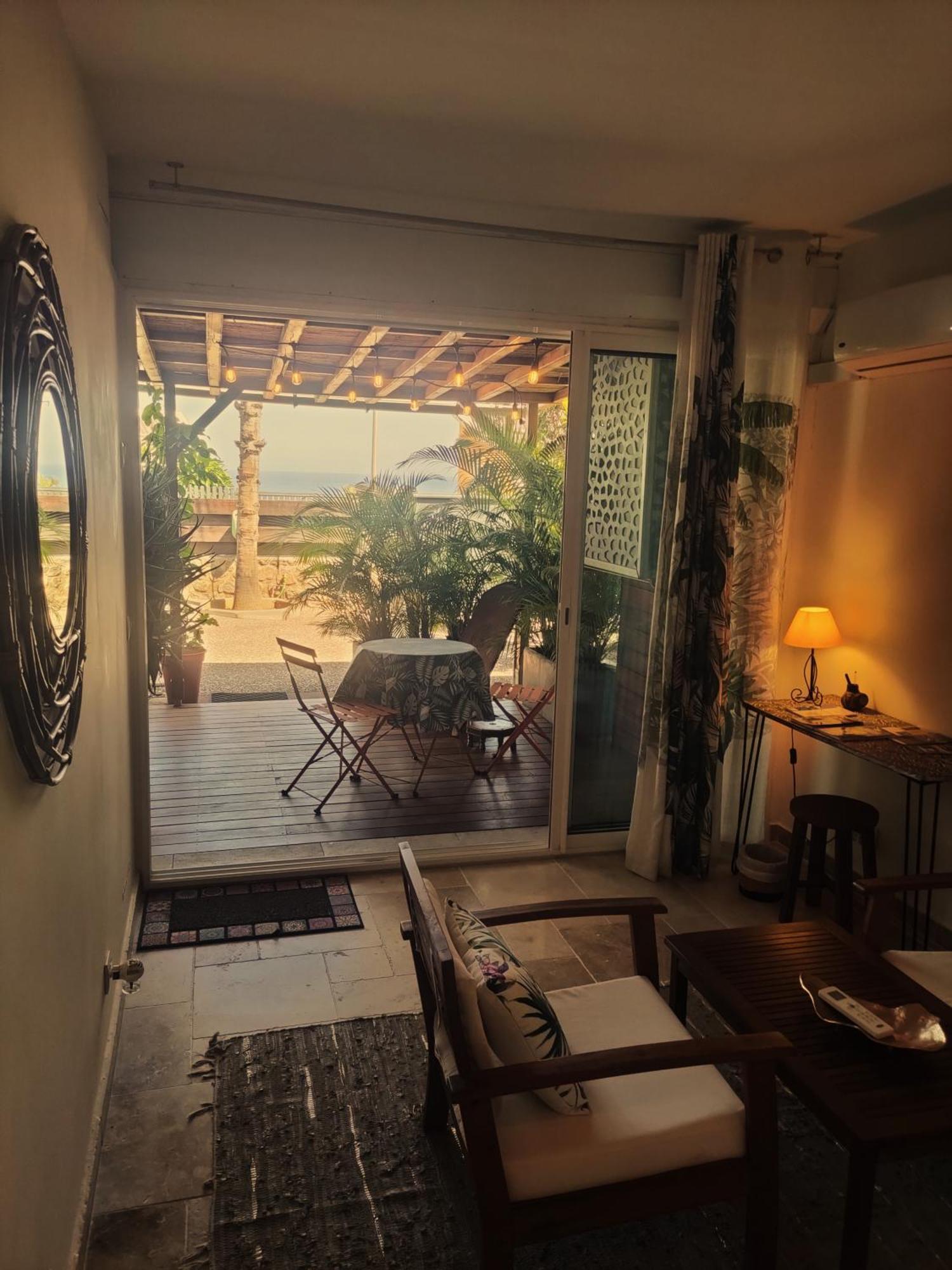 Ferienwohnung Au Claire De L'Eau Saint-Leu Exterior foto
